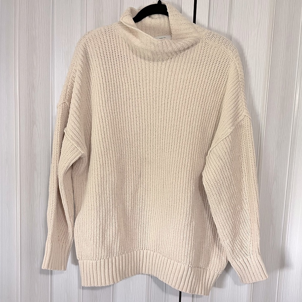 Arie Cream Oversized Turtleneck Sweater | American Eagle Knit Sweater